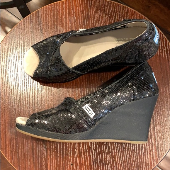 TOMS black sequin wedges - Picture 3 of 4